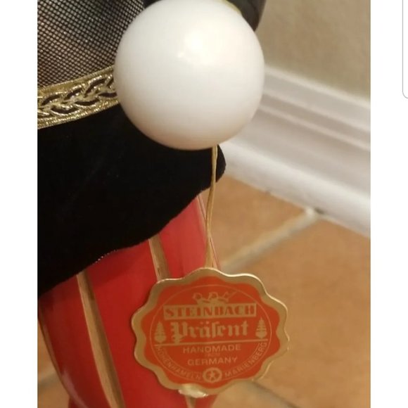 BOX GERMAN STEINBACH WOOD COLLECTORS CLUB CAPTAIN GUIDO SWISS GUARD NUTCRACKER - Picture 2 of 15